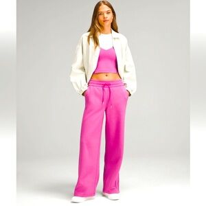 NWT Lululemon Scuba Mid-Rise Wide-Leg Sweatpants Sold Out Pow Pink Tone